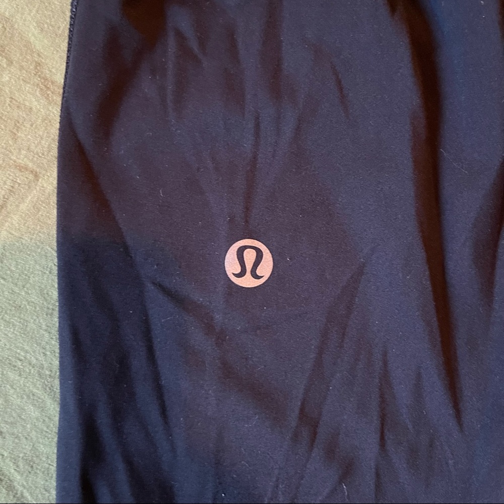 Lululemon leggings with pockets